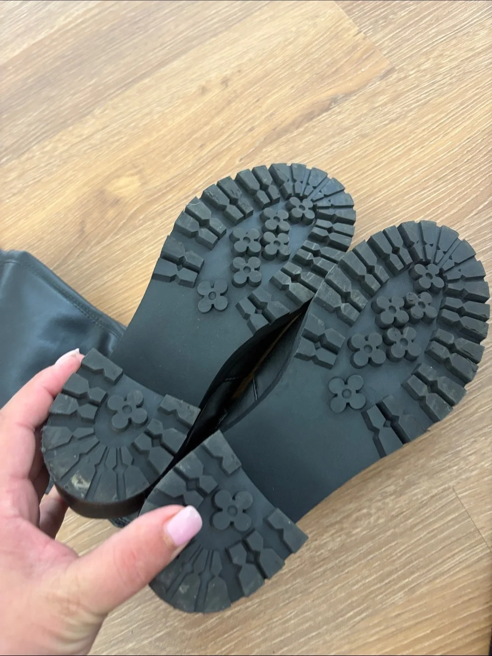 Madden Girl never worn